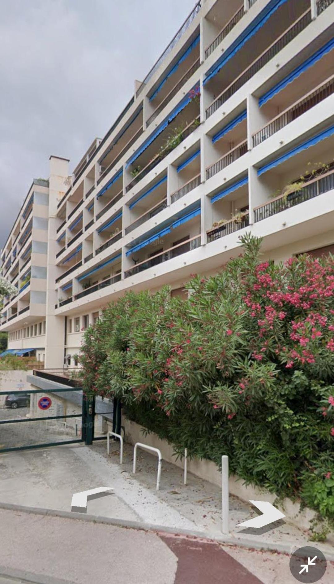 Studio Et Stationnement Offert Centre Hyères Dış mekan fotoğraf